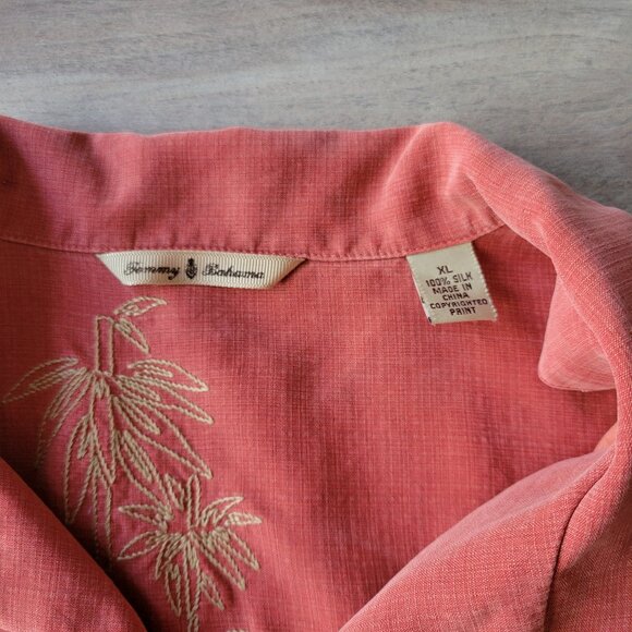 Tommy Bahama Mens Silk Hawaiian Shirt Pink Floral Camp Button Up Sz XL - Picture 4 of 8